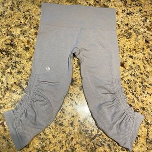 Lululemon ruffled crop leggings